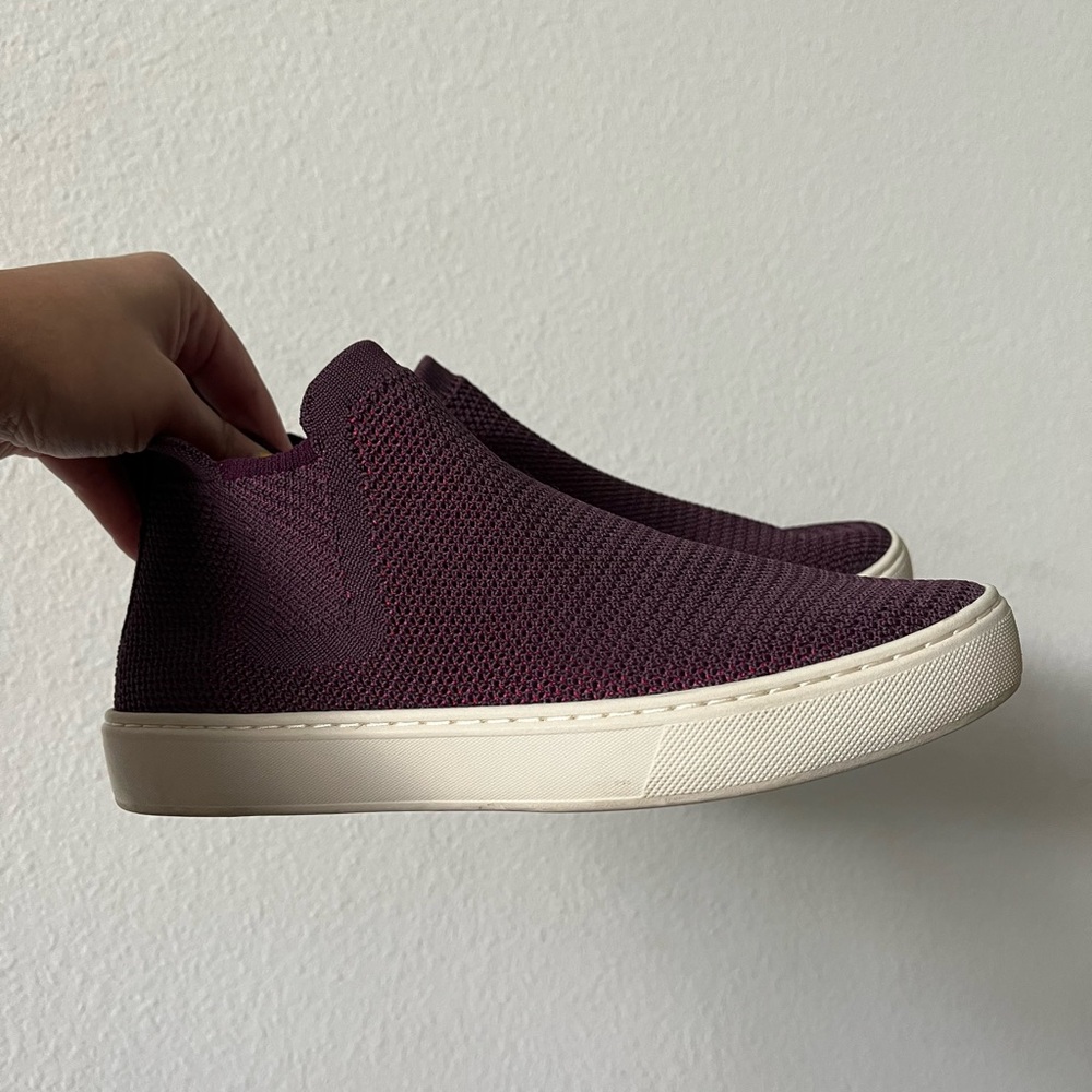 Rothy’s pull on Chelsea boot hi top sneakers purple size women’s 7